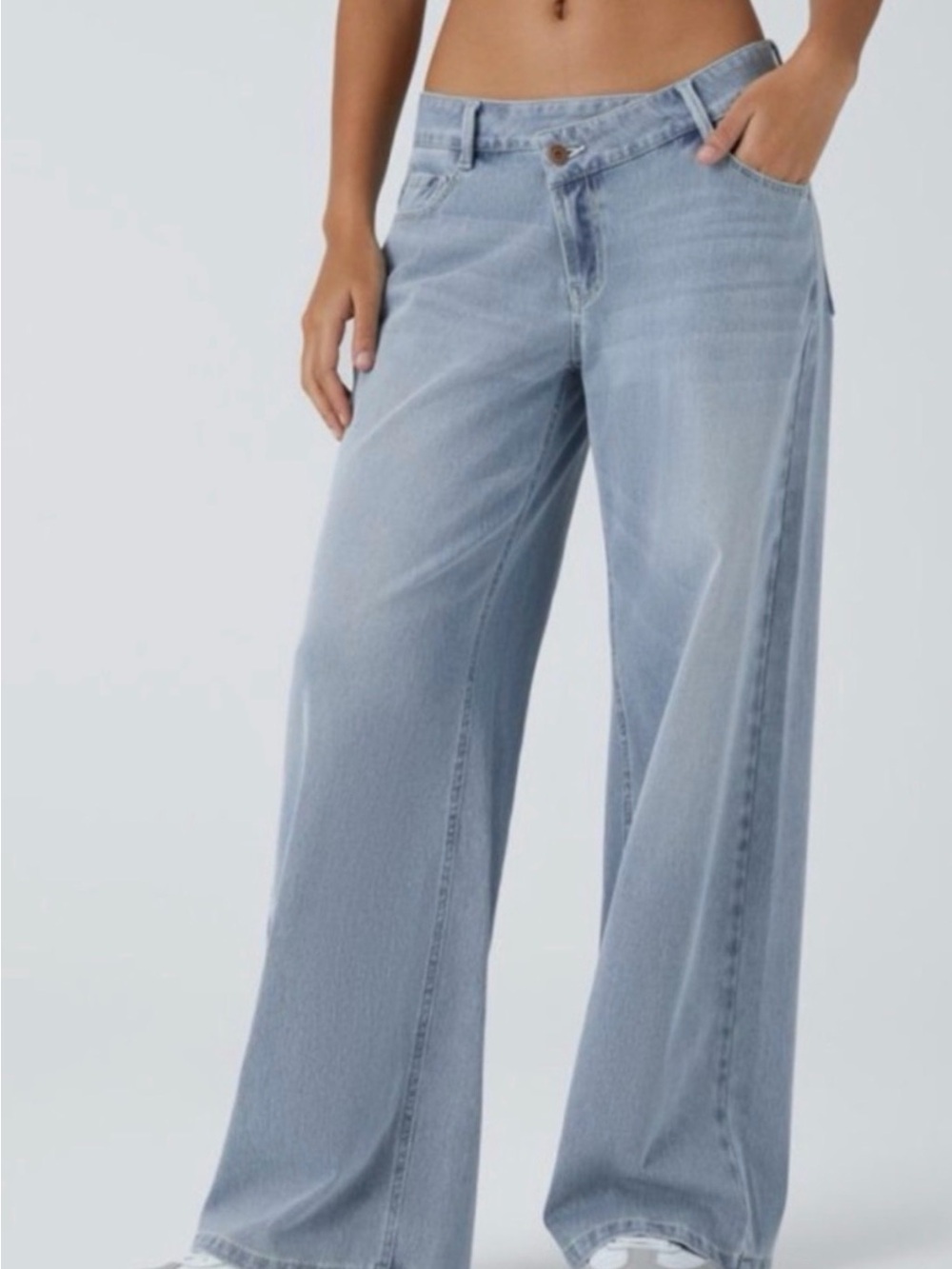 HALARA Light Blue Wide-Leg Women's Jeans Assymetrical